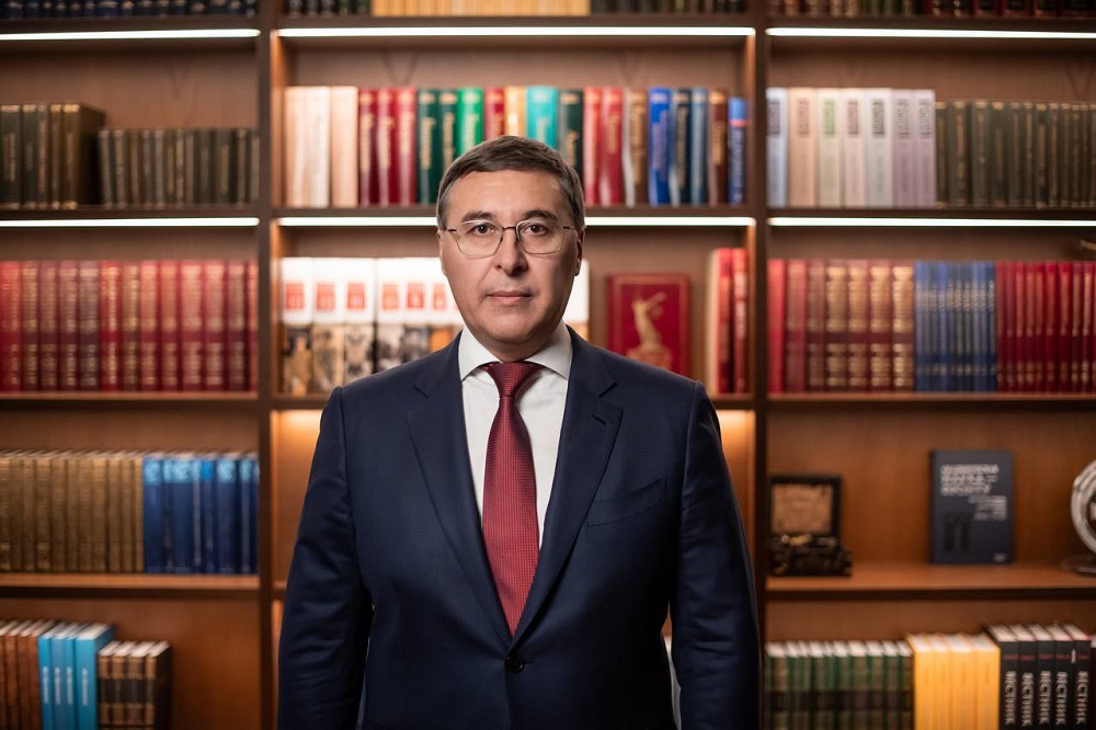 Глава Минобрнауки поздравил обучающихся вузов с Днем российского студенчества