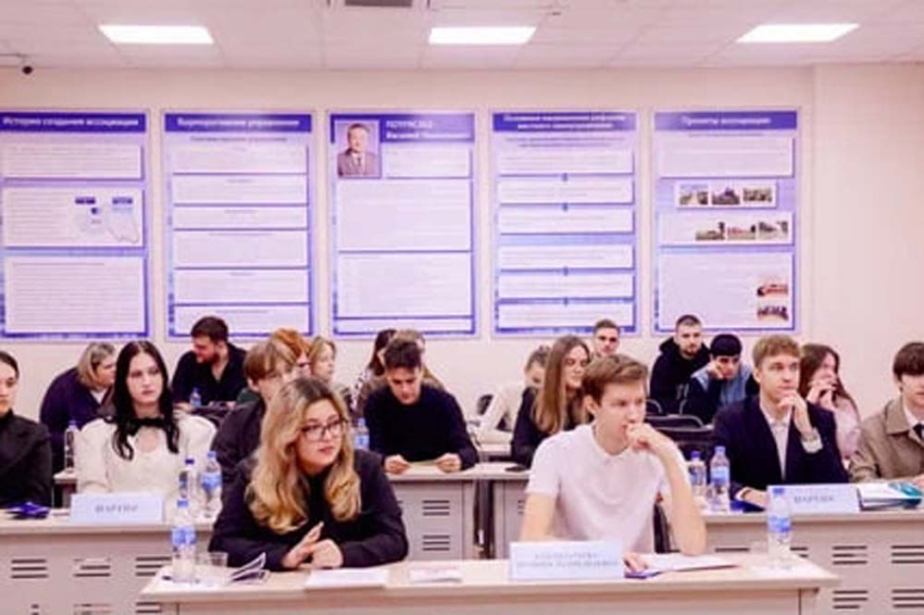 События НИУ «БелГУ» деловая игра «система органов государственной власти рф» прошла в ниу «белгу» 
