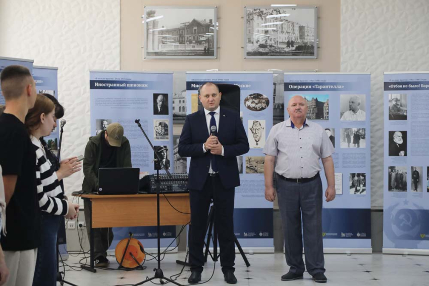 События НИУ «БелГУ» в ниу «белгу» открылась уникальная выставка «защита суверенитета российского государства. история и современность»