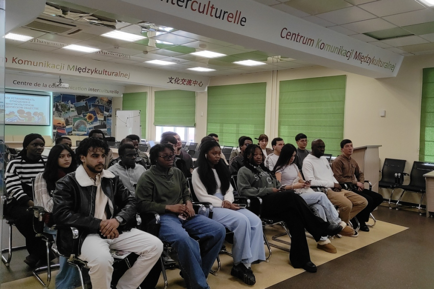 События НИУ «БелГУ» в ниу «белгу» состоялся открытый диалог «как устанавливать отношения в многокультурном студенческом обществе?»