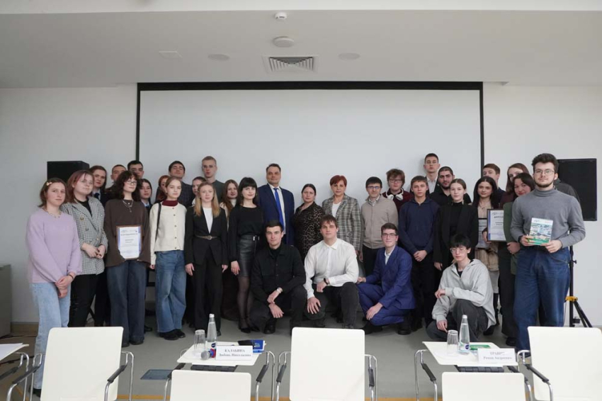 События НИУ «БелГУ» команды вузов белгорода приняли участие в интеллектуальной игре «избир-квиз»