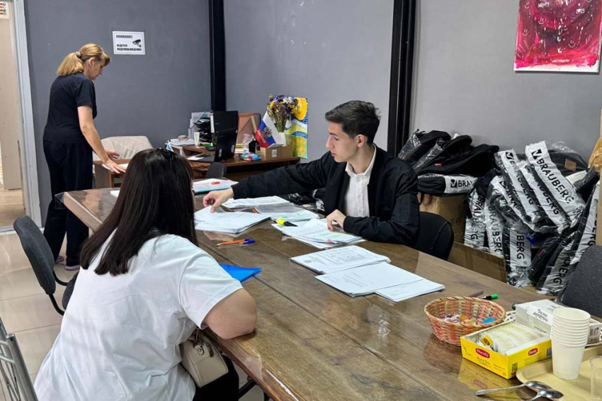 Волонтёры НИУ «БелГУ» помогли подготовить канцелярские наборы для школьников События НИУ «БелГУ» волонтёры ниу «белгу» помогли подготовить канцелярские наборы для школьников